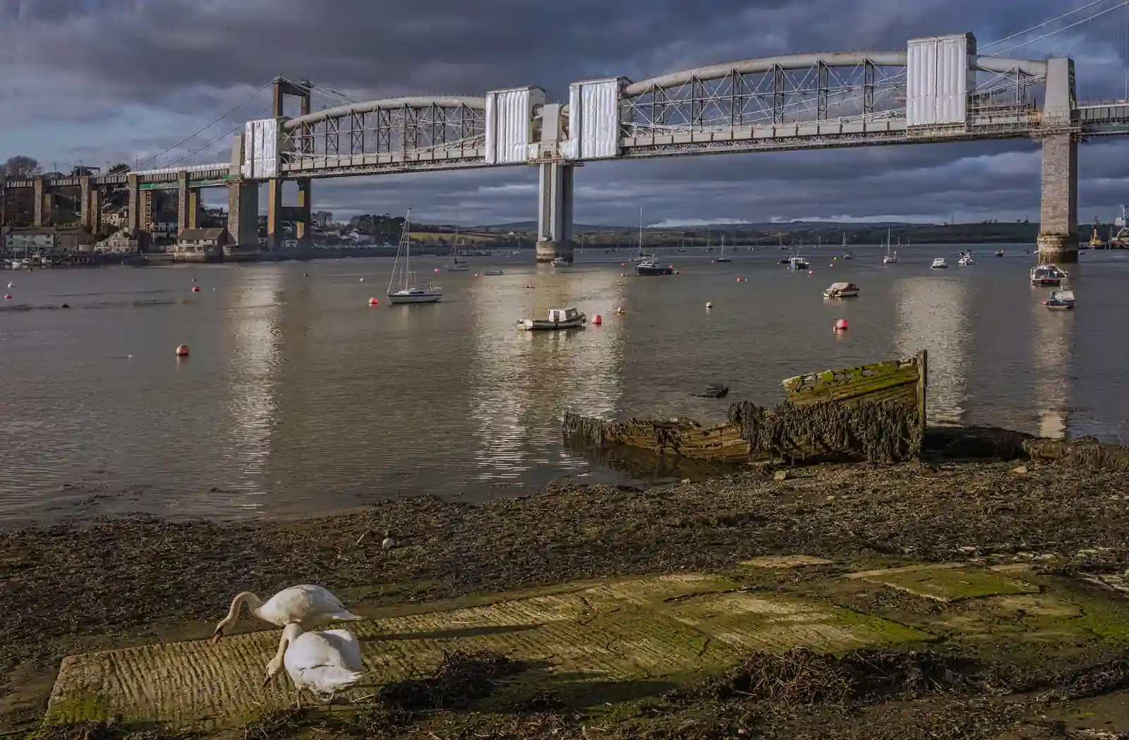 Brunel's Royal Albert Bridge crossing the Tamar at Saltash